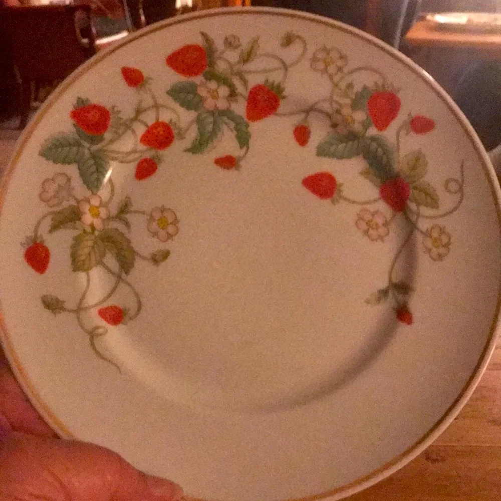 1978 Avon Plate